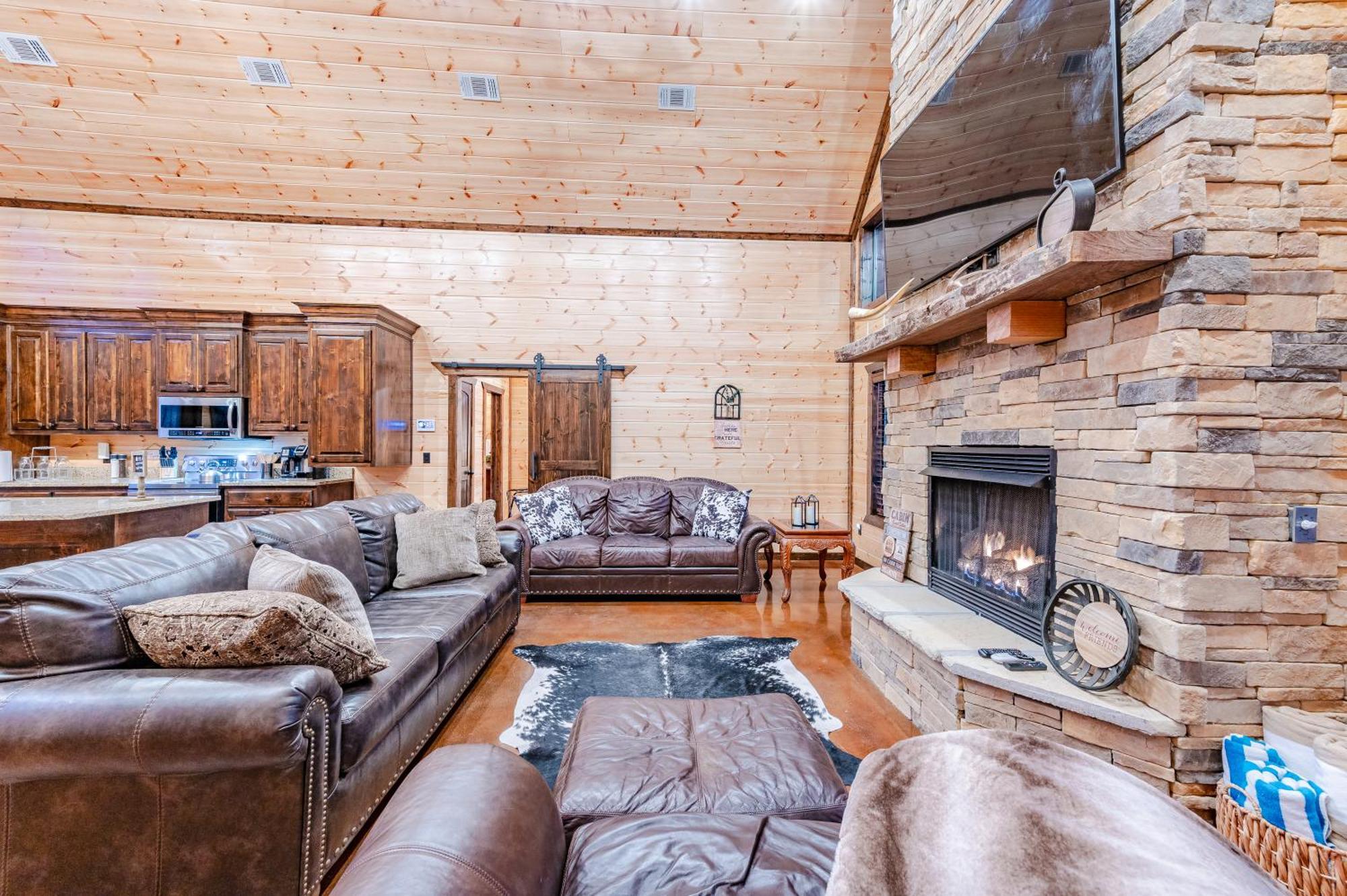 The Luxurious Blue Sky Lodge Is Epic! Брокен-Боу Экстерьер фото