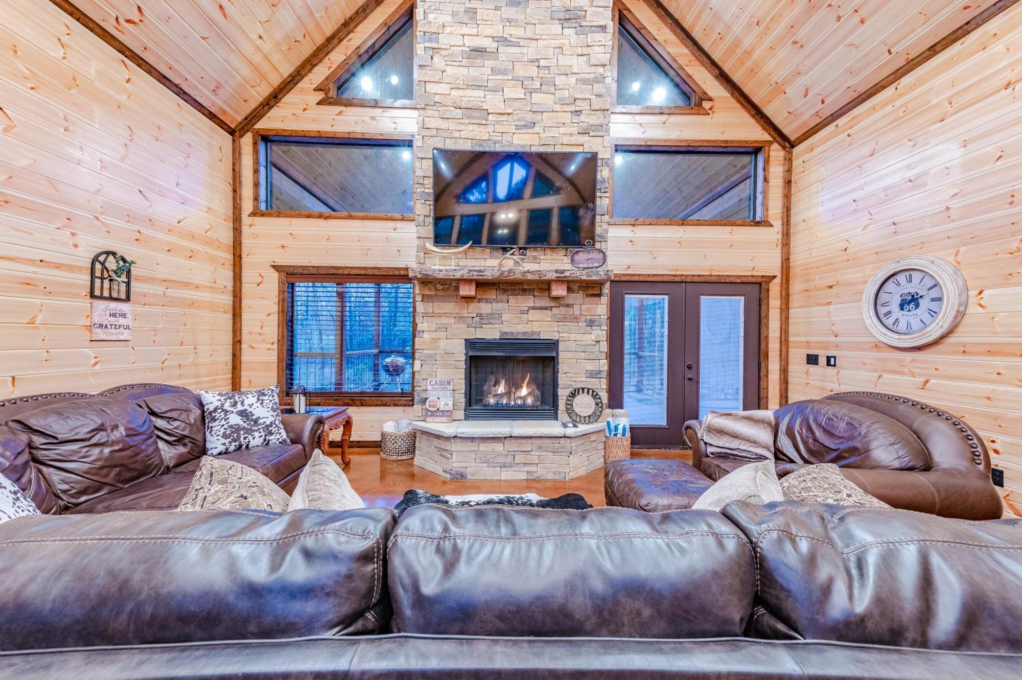 The Luxurious Blue Sky Lodge Is Epic! Брокен-Боу Экстерьер фото