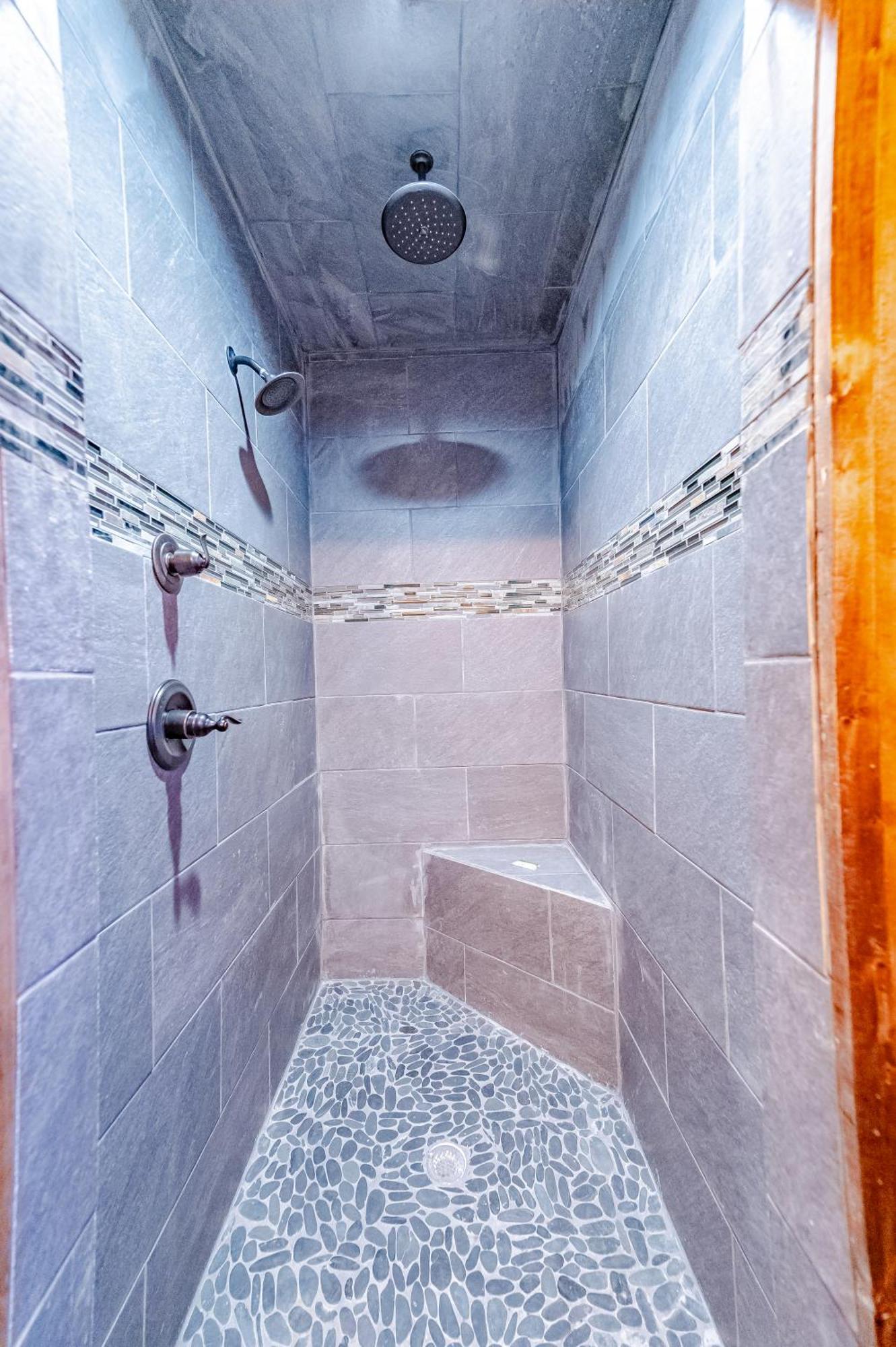 The Luxurious Blue Sky Lodge Is Epic! Брокен-Боу Экстерьер фото