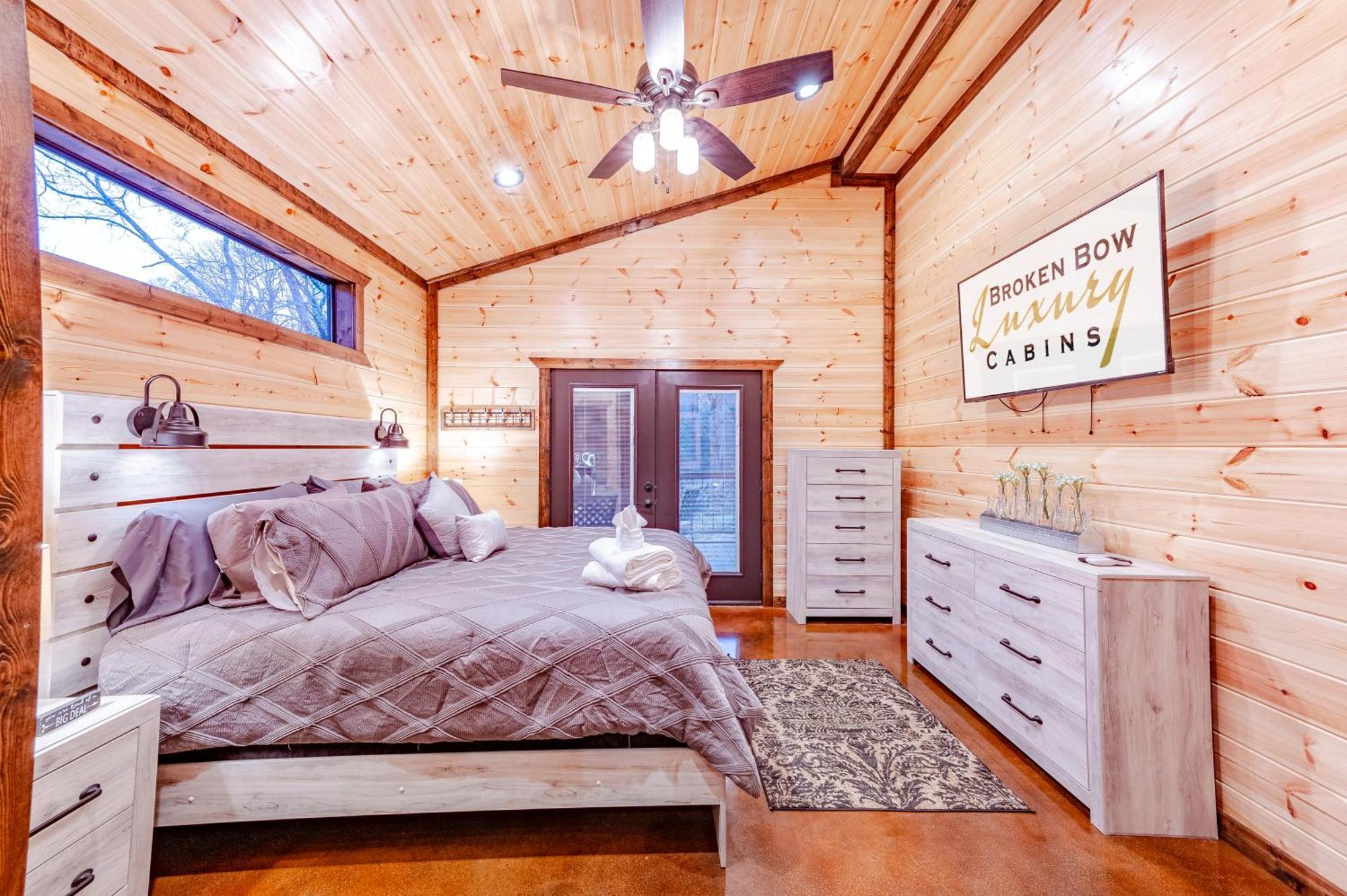 The Luxurious Blue Sky Lodge Is Epic! Брокен-Боу Экстерьер фото